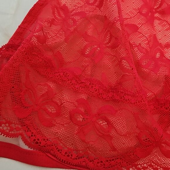 Victoria's Secert Women's Lace Underwire Halter Bralette 32DD Red - Picture 16 of 16